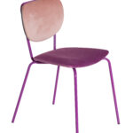 Permite combinar 3 tipos de tapizados diferentes en una misma silla.